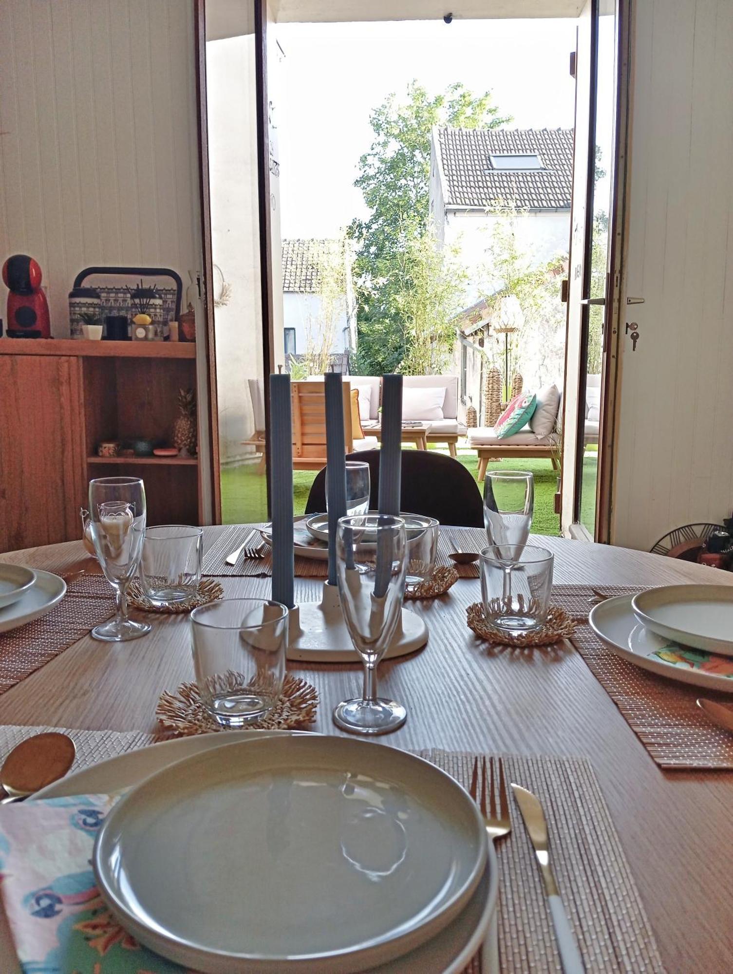 Rooms Home Csm Suites Privees Entre Paris Et Reims Charly-sur-Marne Eksteriør billede